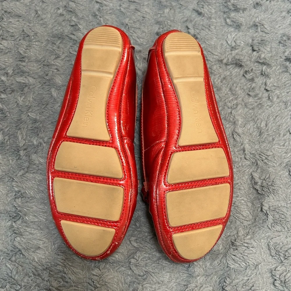 Calvin Klein Red Patent Leather Loafers Flats - Picture 2 of 2